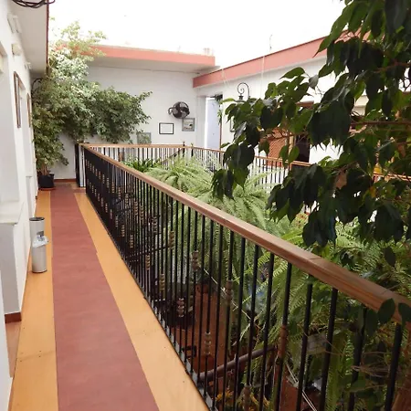 Cristina Guest house *